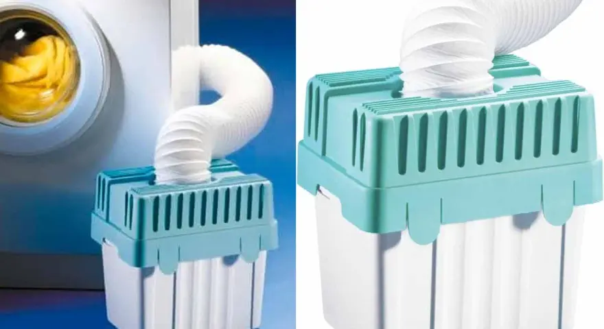 Accessoire pour évacuation sèche linge : un tuyau blanc flexible relié à un collecteur d'eau bleu et blanc.